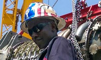 Carlos (“Charlie”) Mateus works on a gas turbine hot section replacement at the Rocha Pinto plant. Mateus is one of more than 50 Angolans hired and trained by APR Energy to help maintain and operate its two power plants in Luanda. 